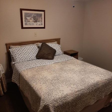 Trillium Bed & Breakfast Niagara Bagian luar foto