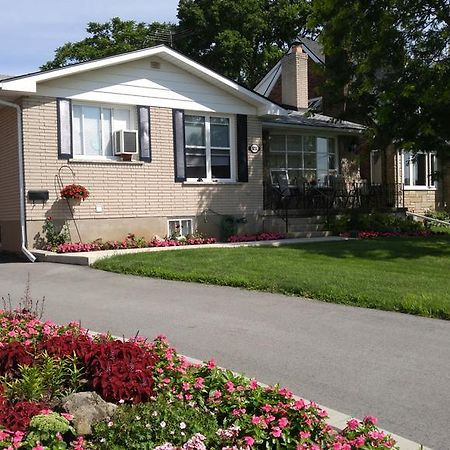 Trillium Bed & Breakfast Niagara Bagian luar foto