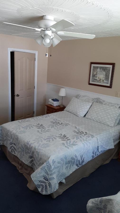 Trillium Bed & Breakfast Niagara Bagian luar foto