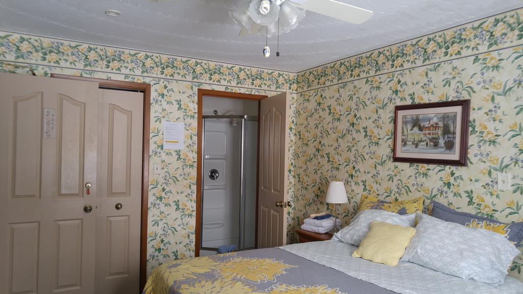 Trillium Bed & Breakfast Niagara Bagian luar foto
