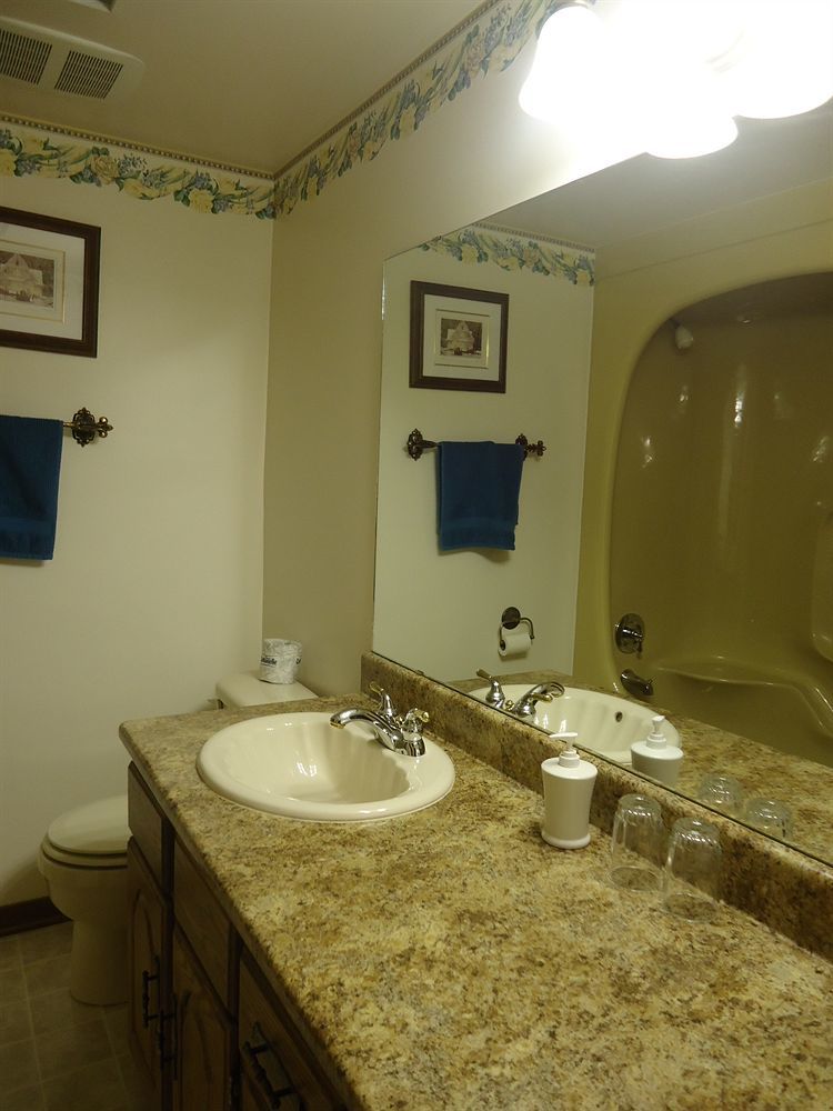 Trillium Bed & Breakfast Niagara Bagian luar foto