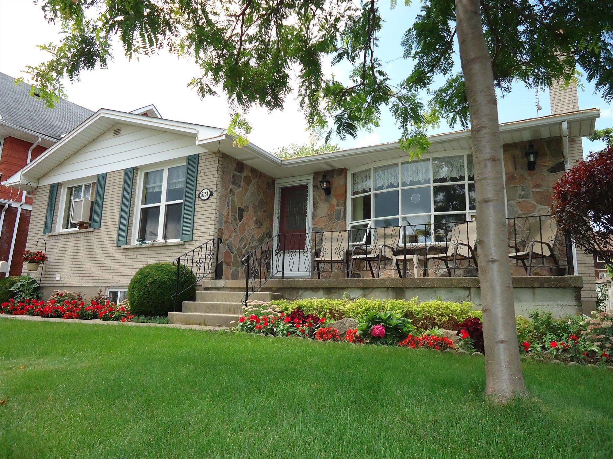 Trillium Bed & Breakfast Niagara Bagian luar foto