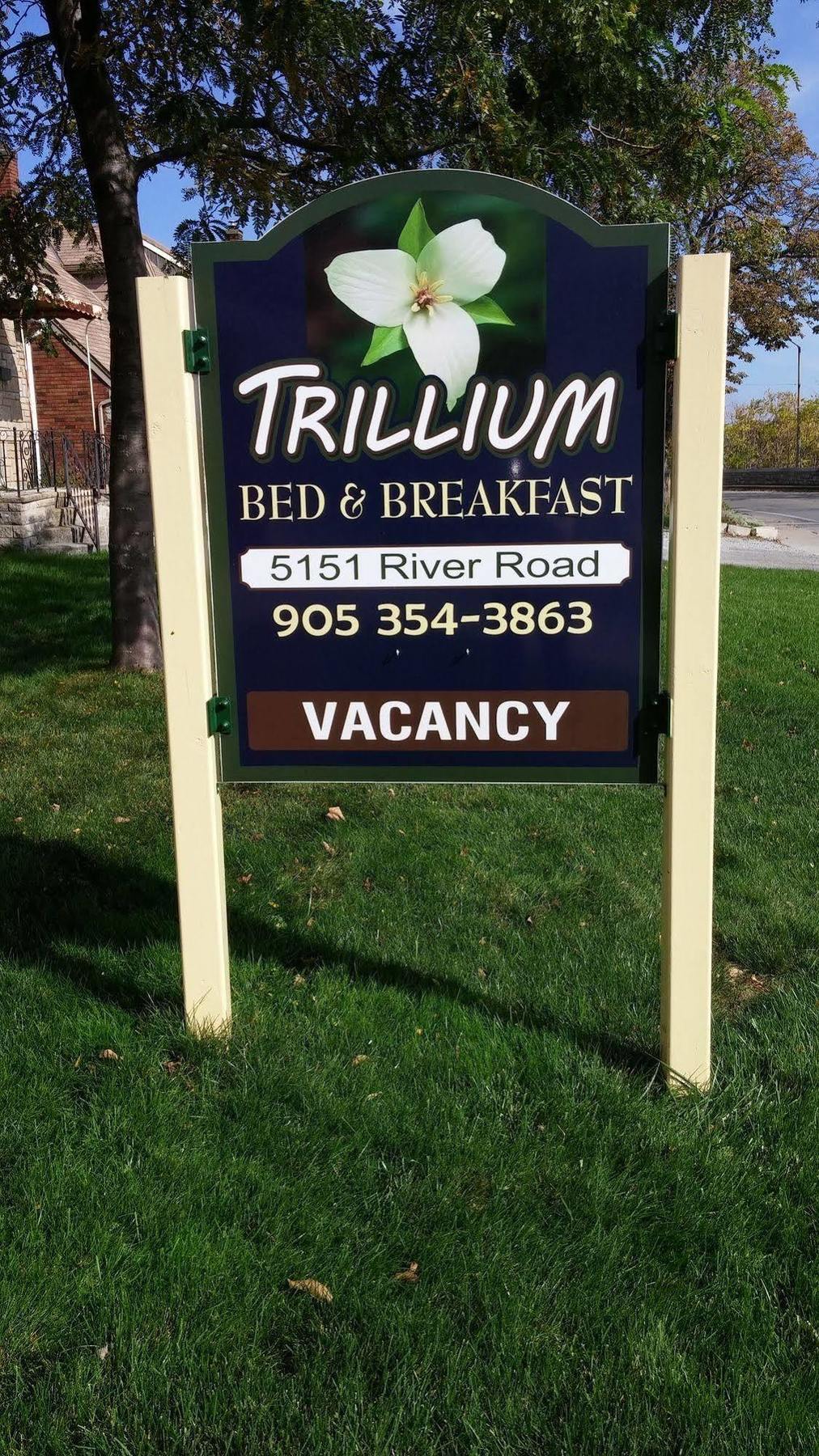 Trillium Bed & Breakfast Niagara Bagian luar foto
