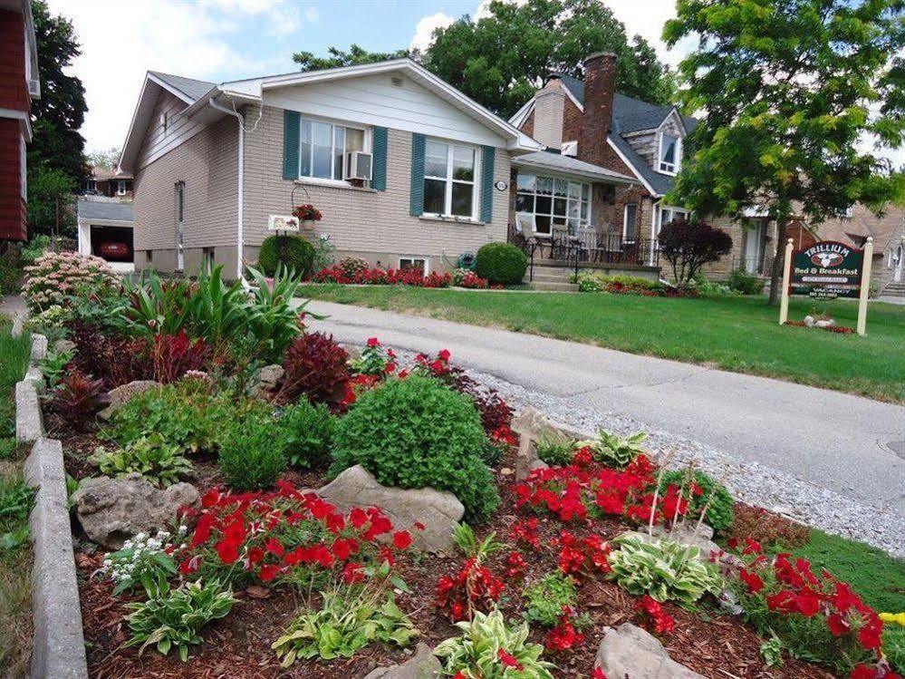 Trillium Bed & Breakfast Niagara Bagian luar foto